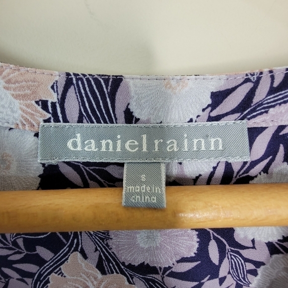Daniel Rainn | Purple Floral Popover Blouse Size Small - Picture 4 of 6